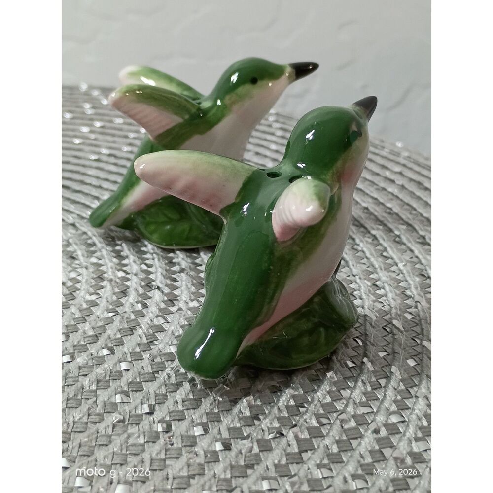Tiny Hummer Salt and Pepper Shakers Green with little Blue Flowers~New~